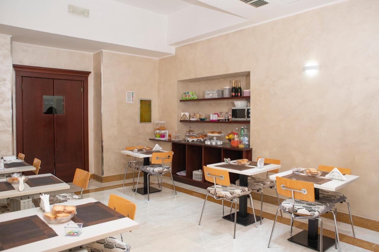 Royal Rooms Station Napoli Ngoại thất bức ảnh